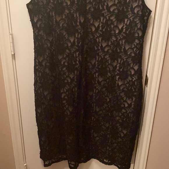 Cardalite Women’s sleeveless Black Lace Dress - Picture 7 of 7